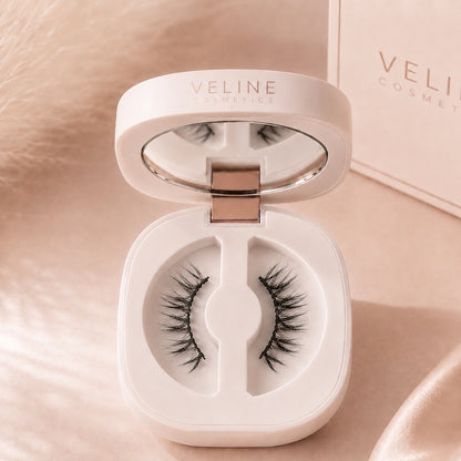 Veline Date Night Lash in case lifestyle – magnetic lash collection