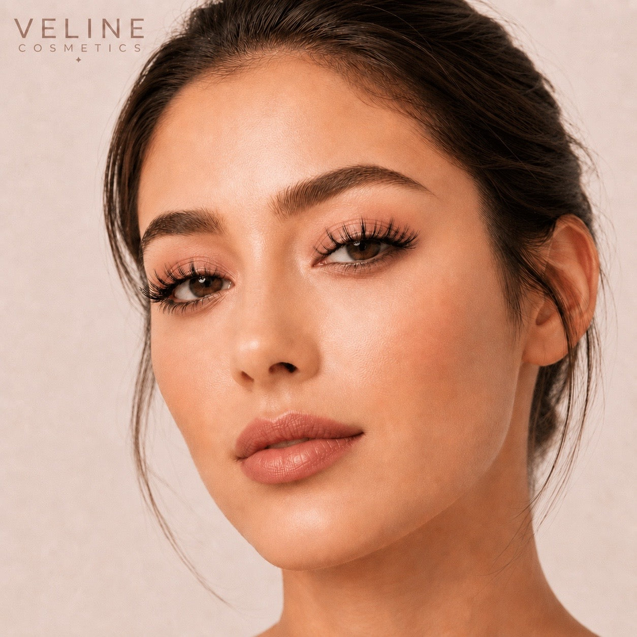 Veline Date Night Lash model look – full glam no glue magnetic lashes